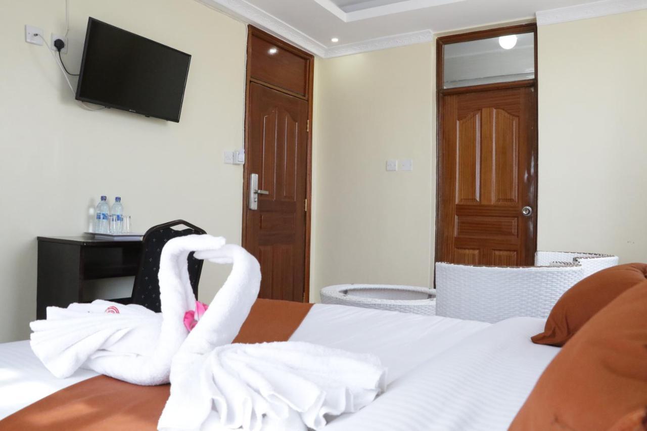Claire De Lune Moonlight Hotel Nakuru Exterior foto