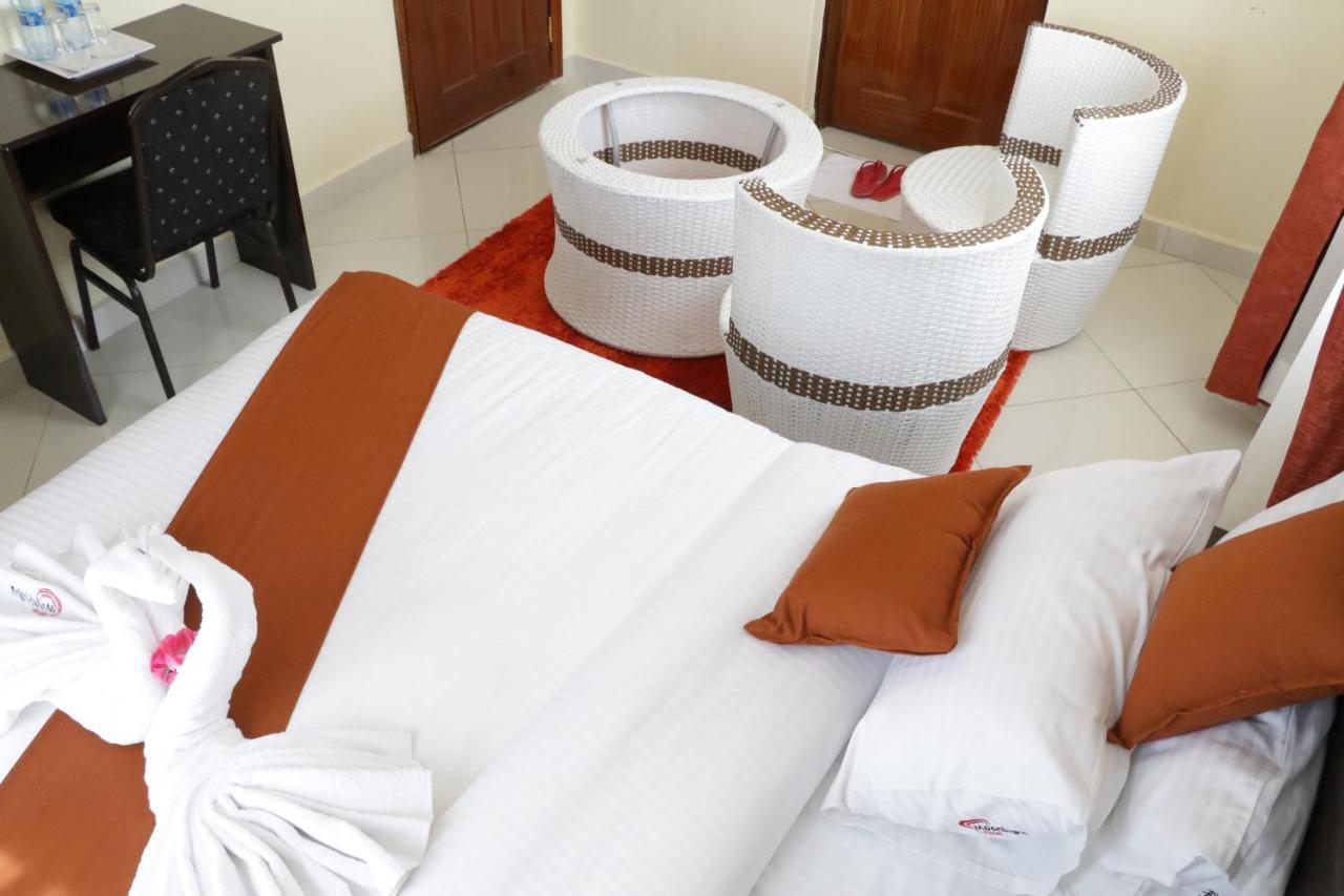 Claire De Lune Moonlight Hotel Nakuru Exterior foto